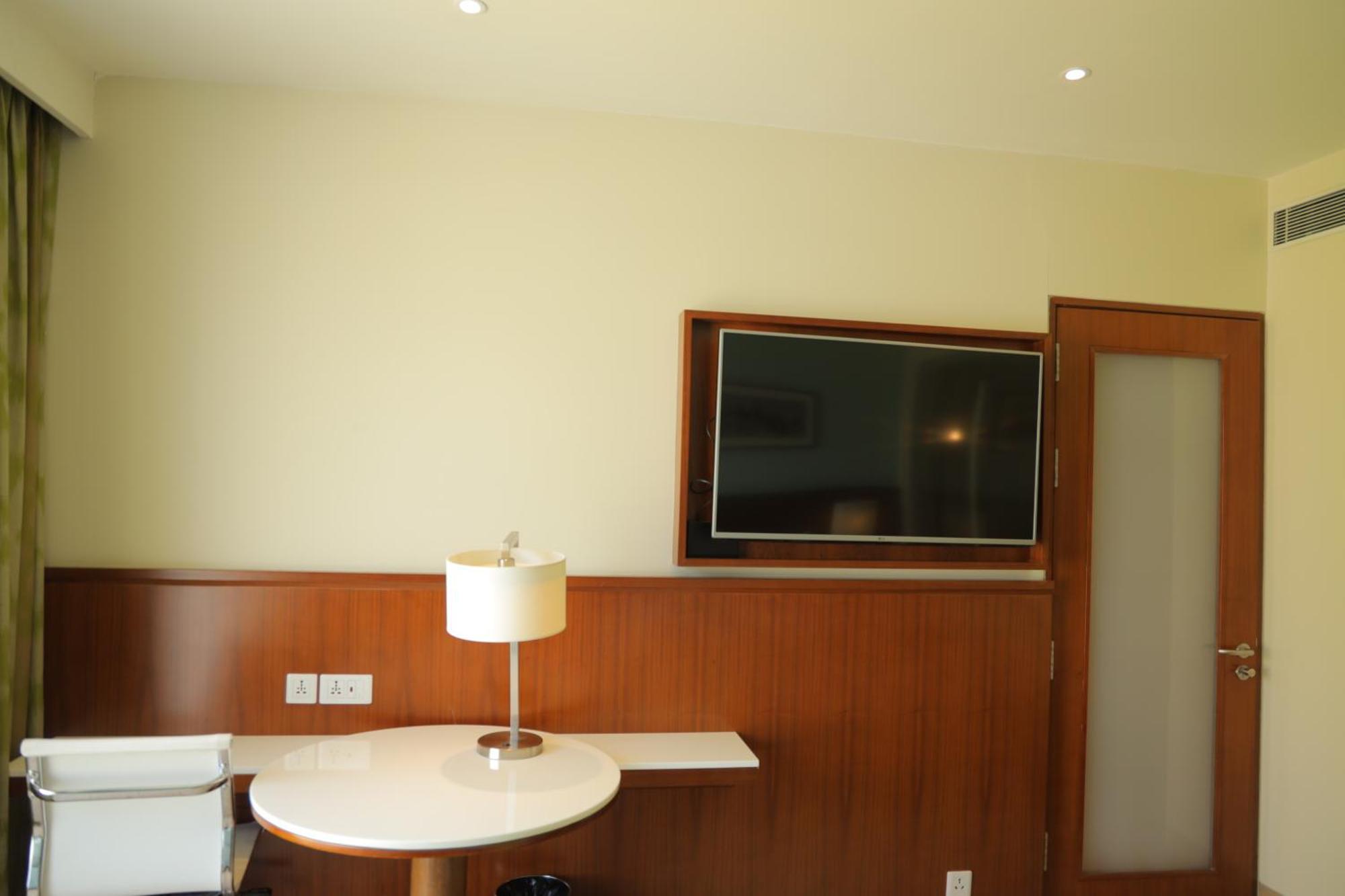 Fairfield By Marriott Индаур Экстерьер фото