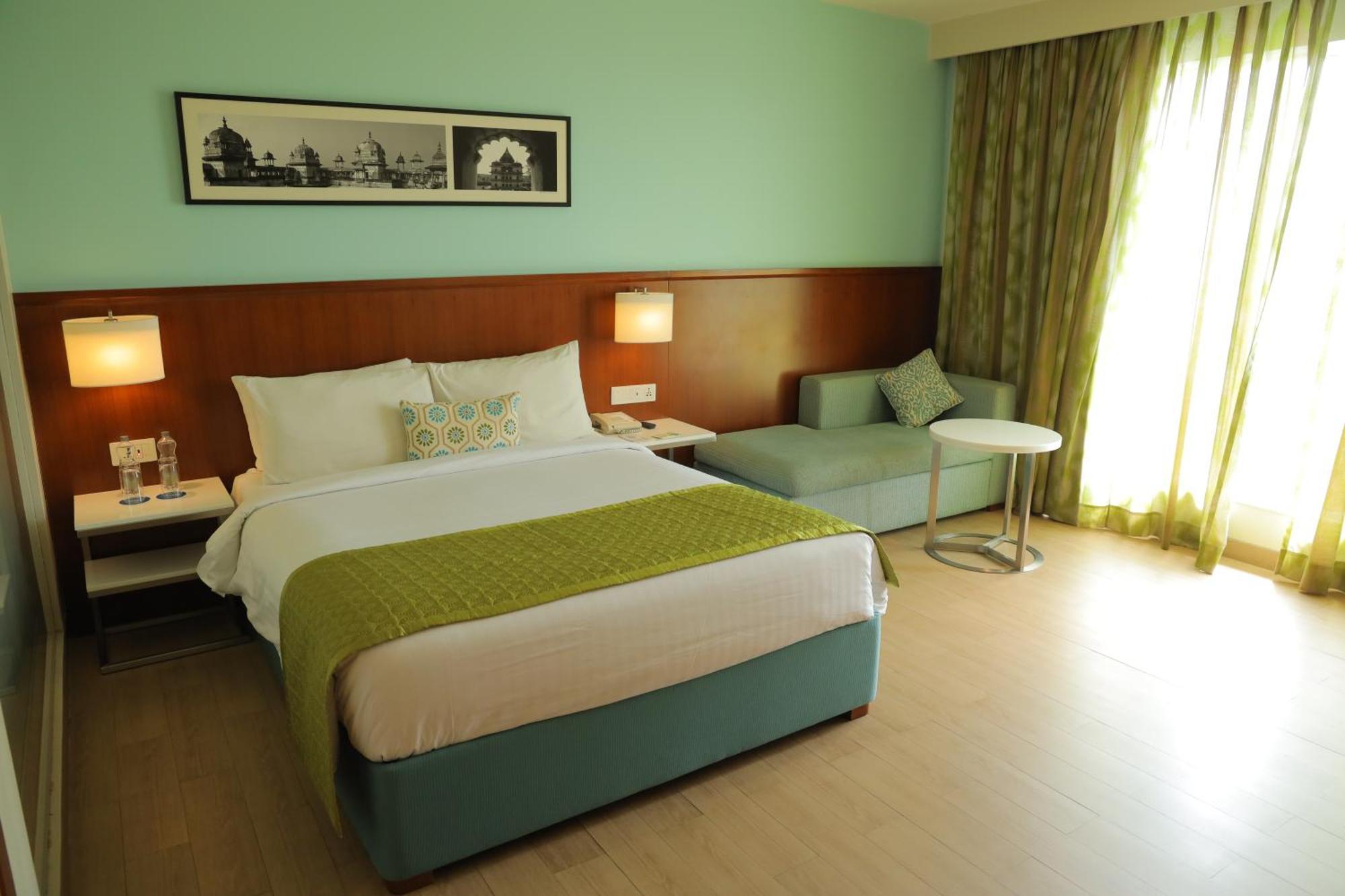 Fairfield By Marriott Индаур Экстерьер фото