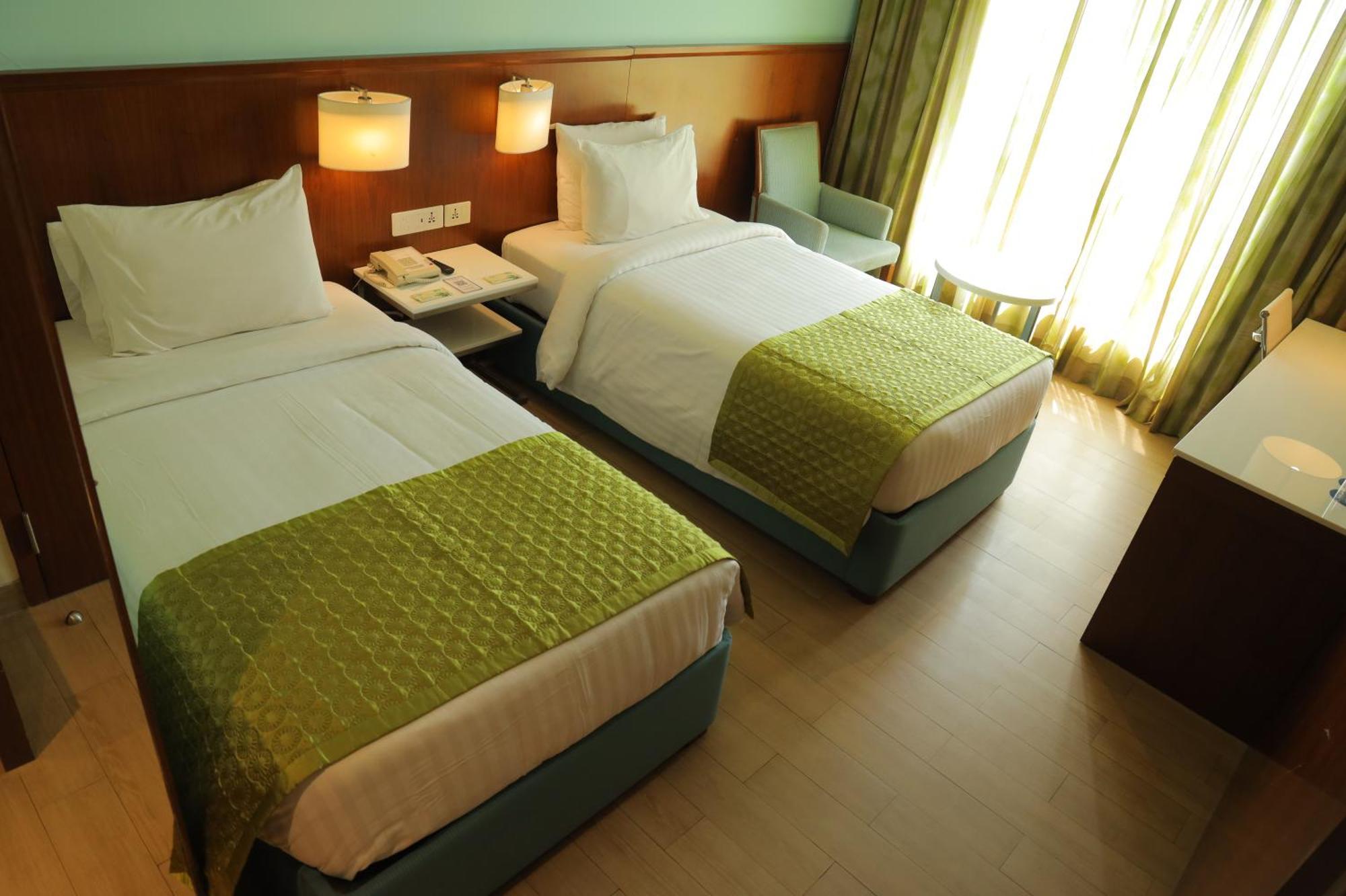 Fairfield By Marriott Индаур Экстерьер фото