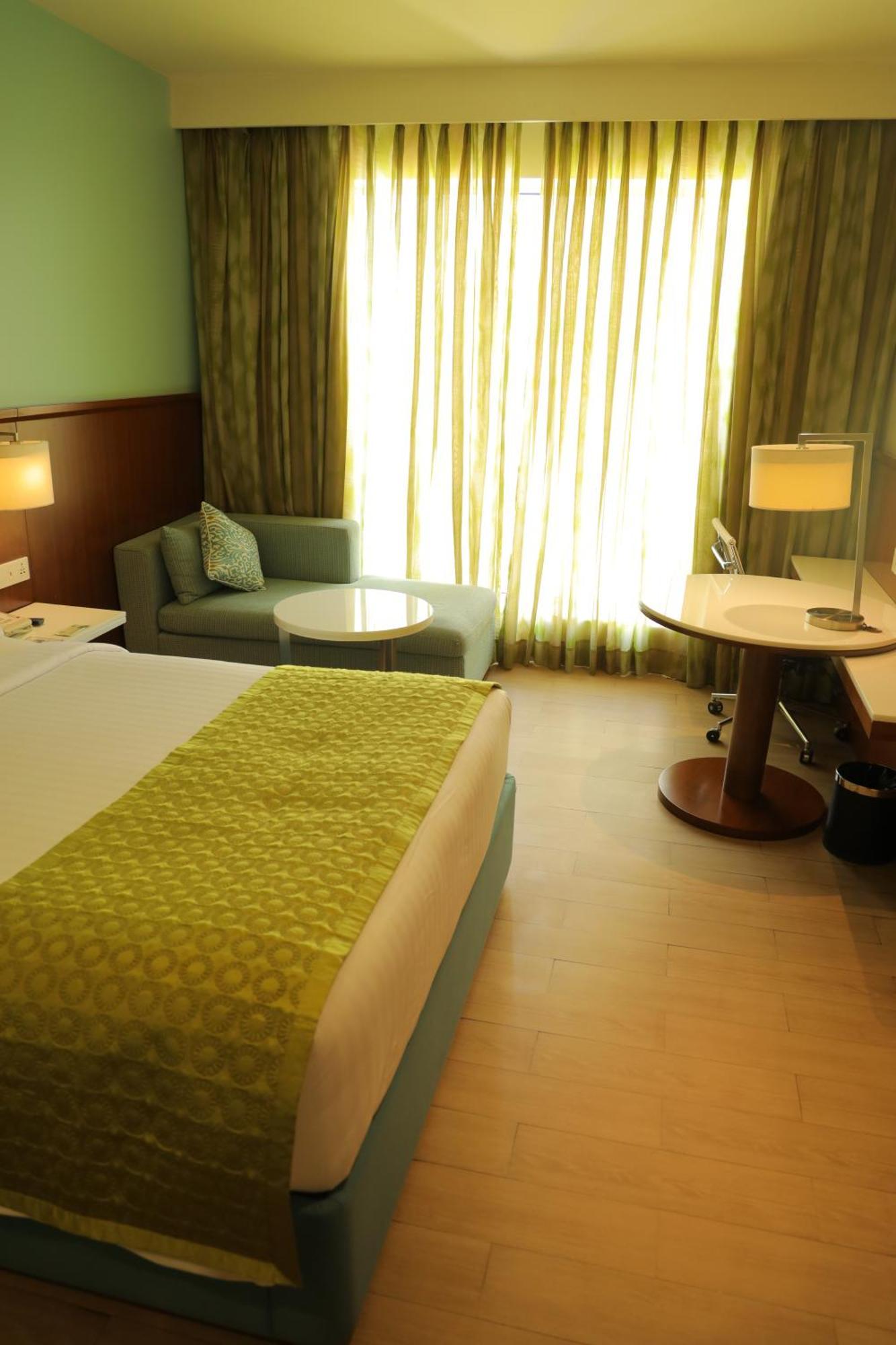 Fairfield By Marriott Индаур Экстерьер фото